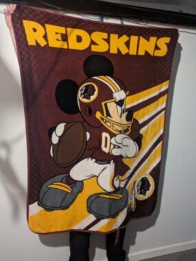 Washington Redskins Mickey Throw Blanket 41 In X 64 In - See Description